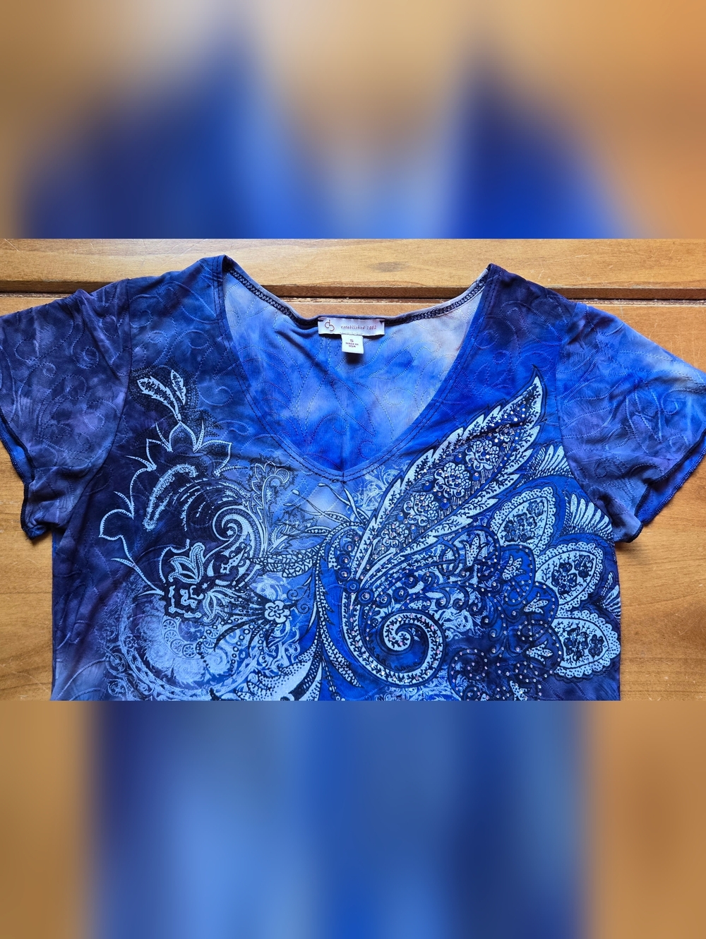 Christopher & Banks Blue Paisley Embellished Top Asymmetrical Hem Size Small - Picture 2 of 11